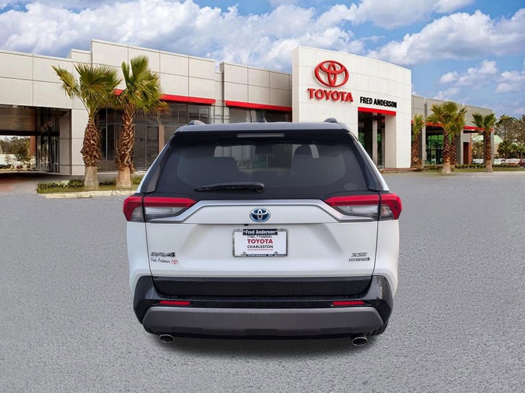 Used 2019 Toyota RAV4 XSE AWD/4WD image 6