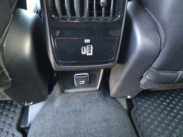 New 2026 Jeep Compass Latitude image 8