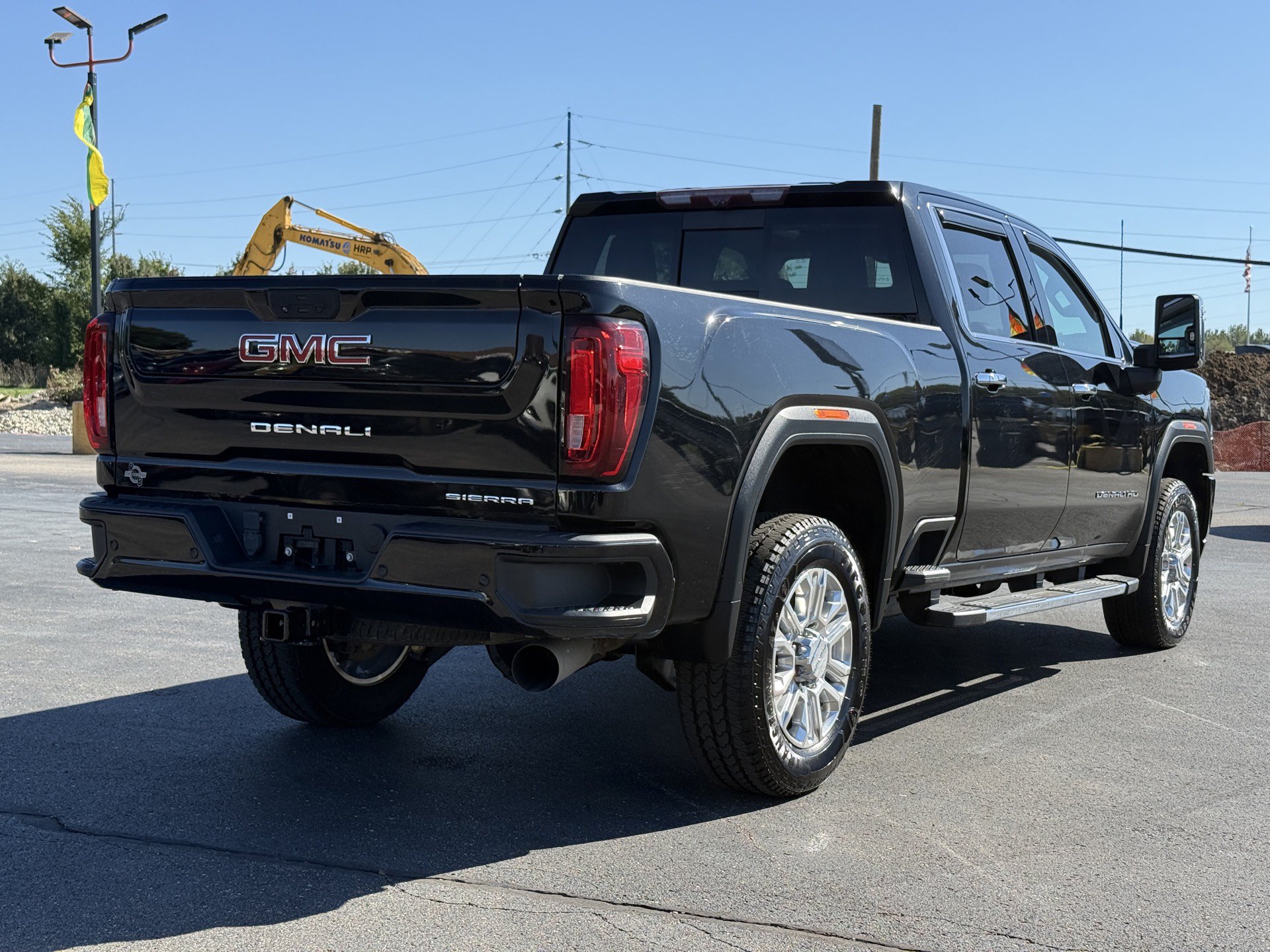Used 2021 GMC Sierra 3500 Denali w/ Technology Package AWD/4WD image 8
