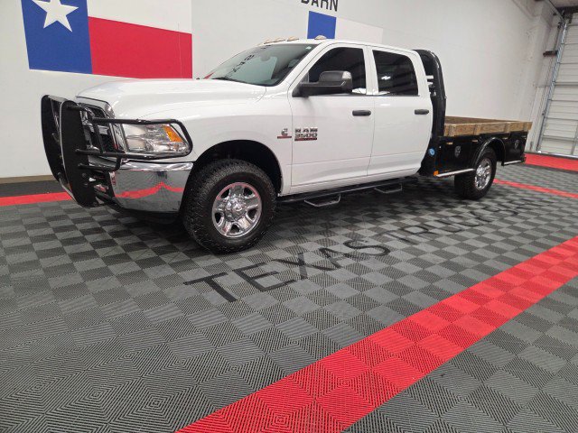 Used 2018 RAM 3500 Tradesman w/ Chrome Appearance Group AWD/4WD image 2
