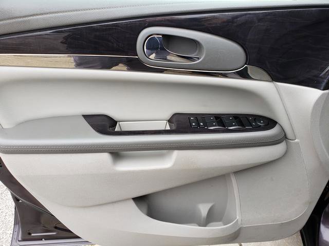 Used 2015 Buick Enclave Convenience image 11