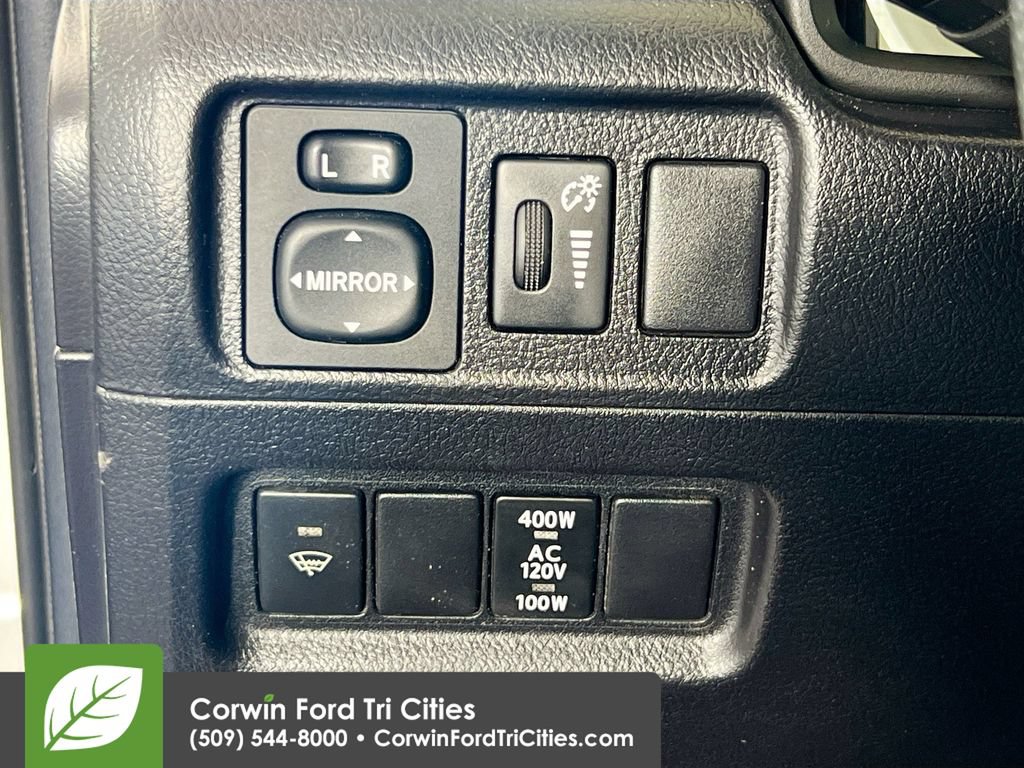 Used 2016 Toyota 4Runner SR5 w/ Four Season Floor Mat Package AWD/4WD image 19