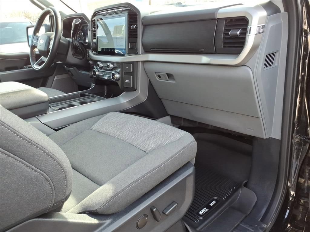 Certified 2022 Ford F150 XLT w/ Equipment Group 302A High image 9