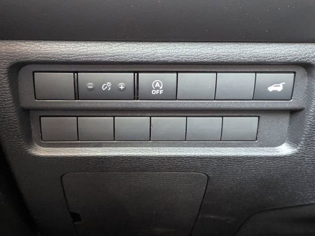 New 2026 Mitsubishi Outlander SE image 28