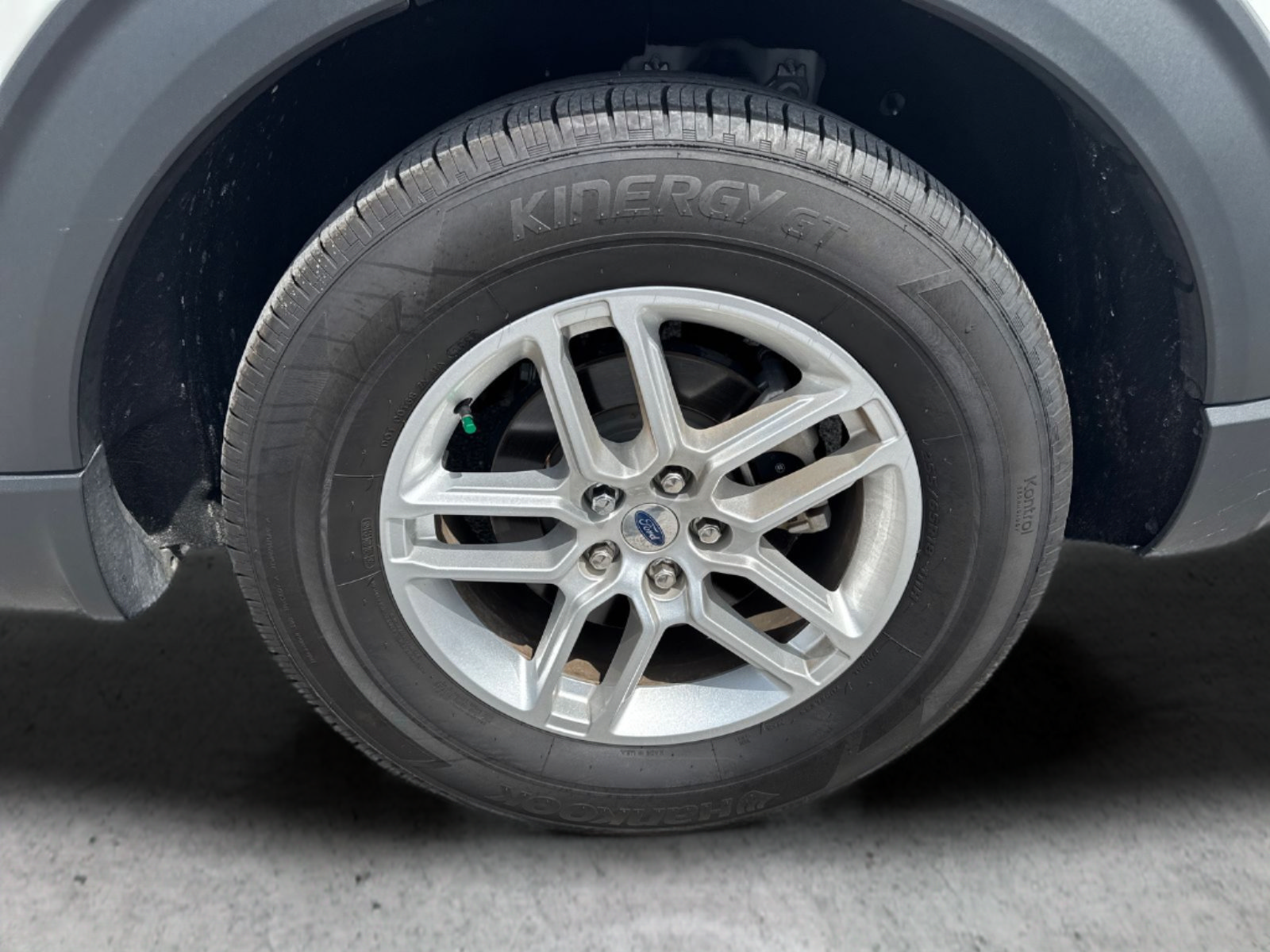 Used 2025 Ford Explorer Active RWD image 43