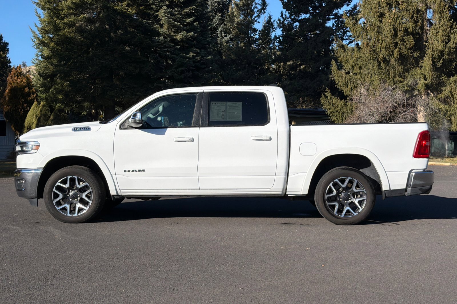 Used 2025 RAM 1500 Laramie image 7