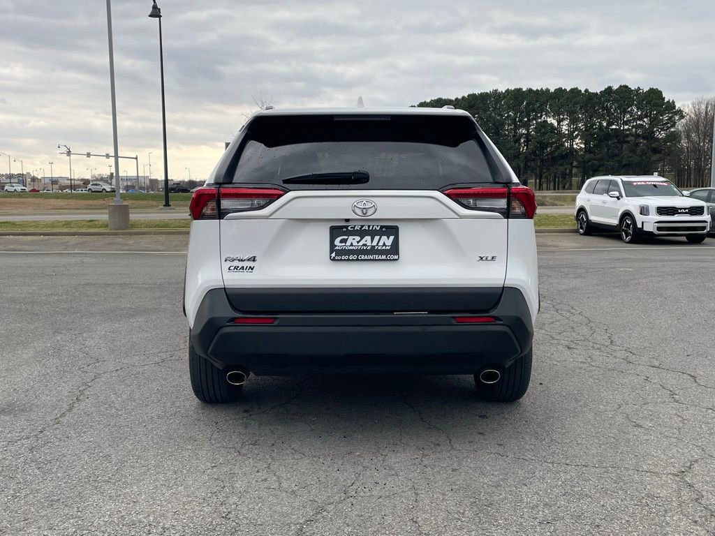 Used 2025 Toyota RAV4 XLE image 7