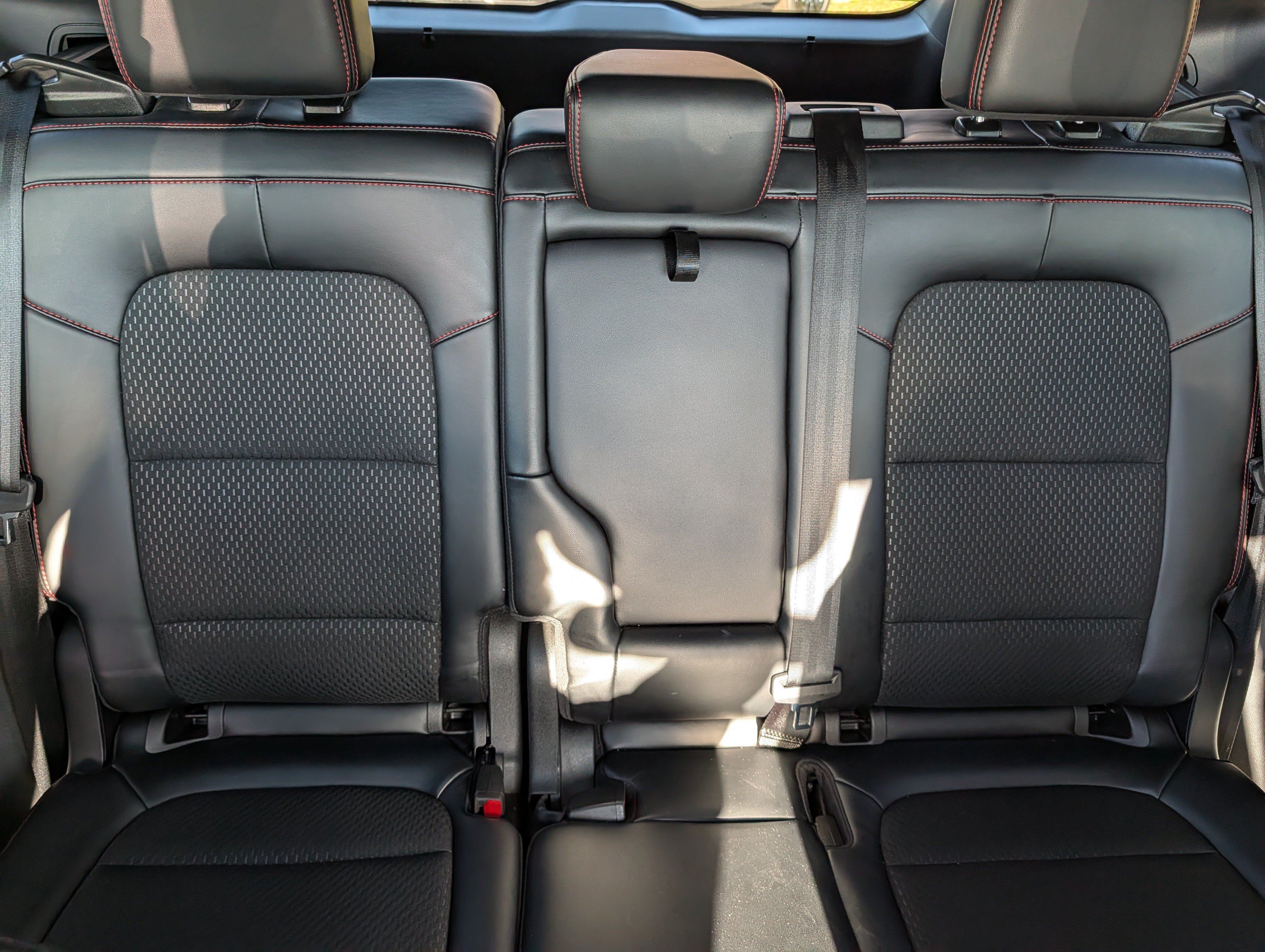Used 2025 Ford Escape ST-Line Select AWD/4WD image 13