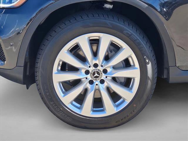 Used 2021 Mercedes-Benz GLC 300 image 24