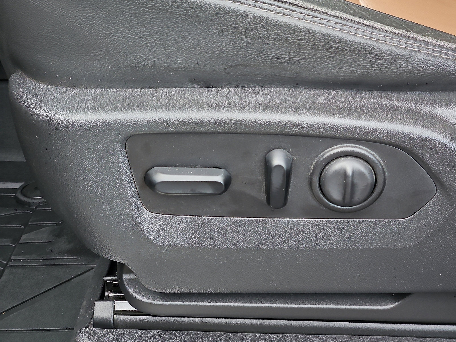 Certified 2020 Chevrolet Silverado 2500 High Country w/ Z71 Off-Road Package image 28