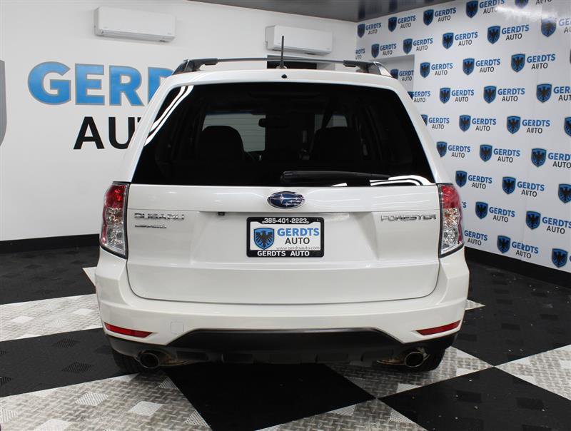 Used 2011 Subaru Forester 2.5X Limited AWD/4WD image 3