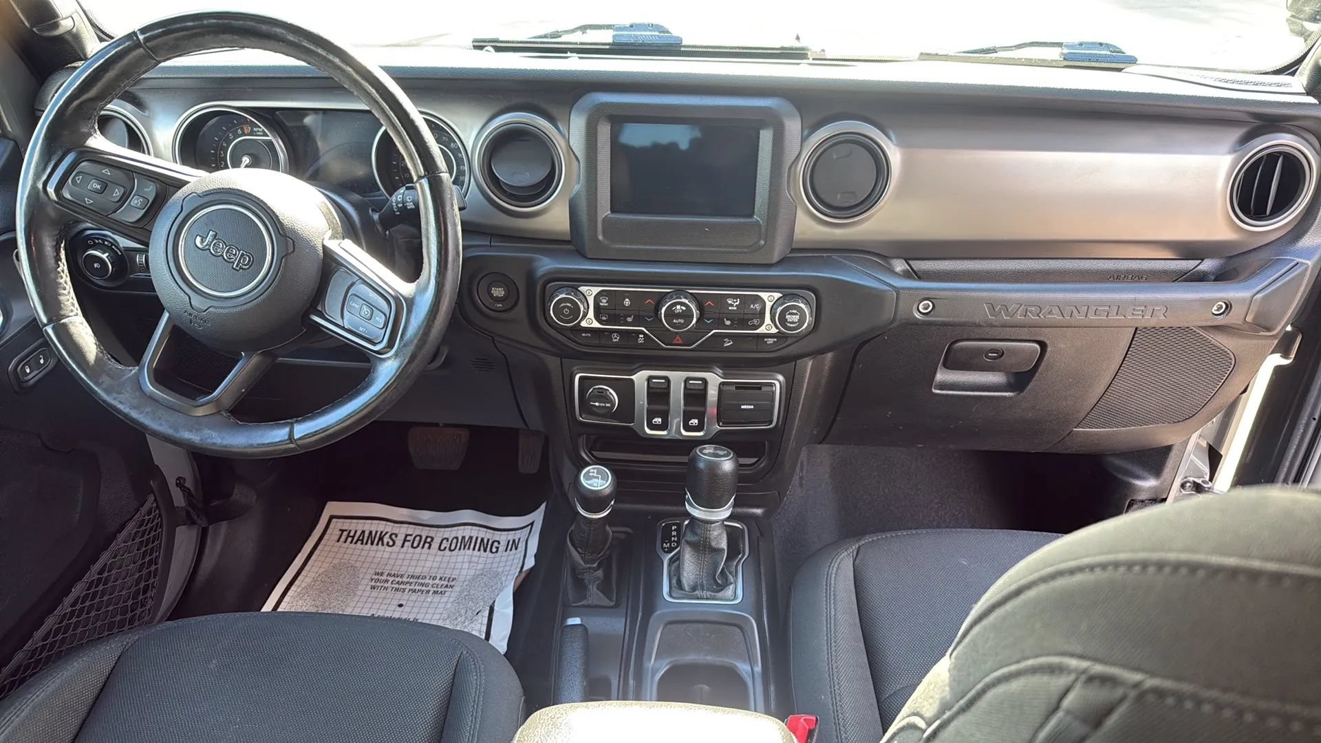 Used 2020 Jeep Wrangler Sport AWD/4WD image 4
