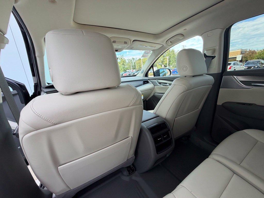 New 2026 Cadillac XT5 Premium Luxury w/ LPO, Floor Liner Package FWD image 21