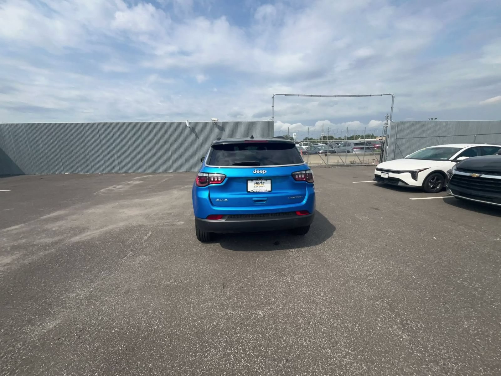 Used 2025 Jeep Compass Limited AWD/4WD image 6