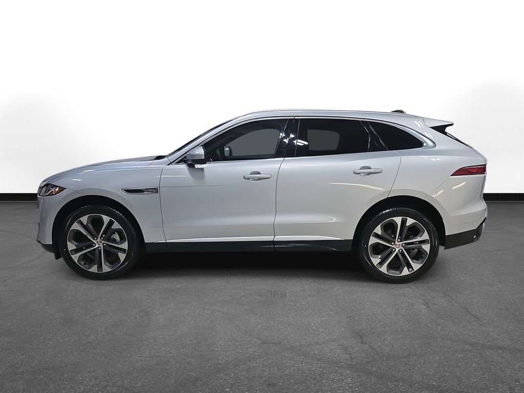 Used 2023 Jaguar F-PACE S image 9