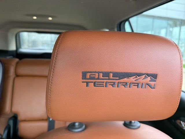 Used 2017 GMC Acadia SLT image 17