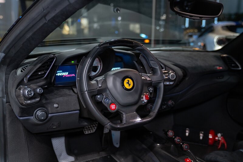 Used 2020 Ferrari 488 Pista Coupe RWD image 28