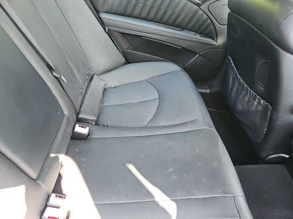 Used 2008 Mercedes-Benz E 550 Sedan image 18