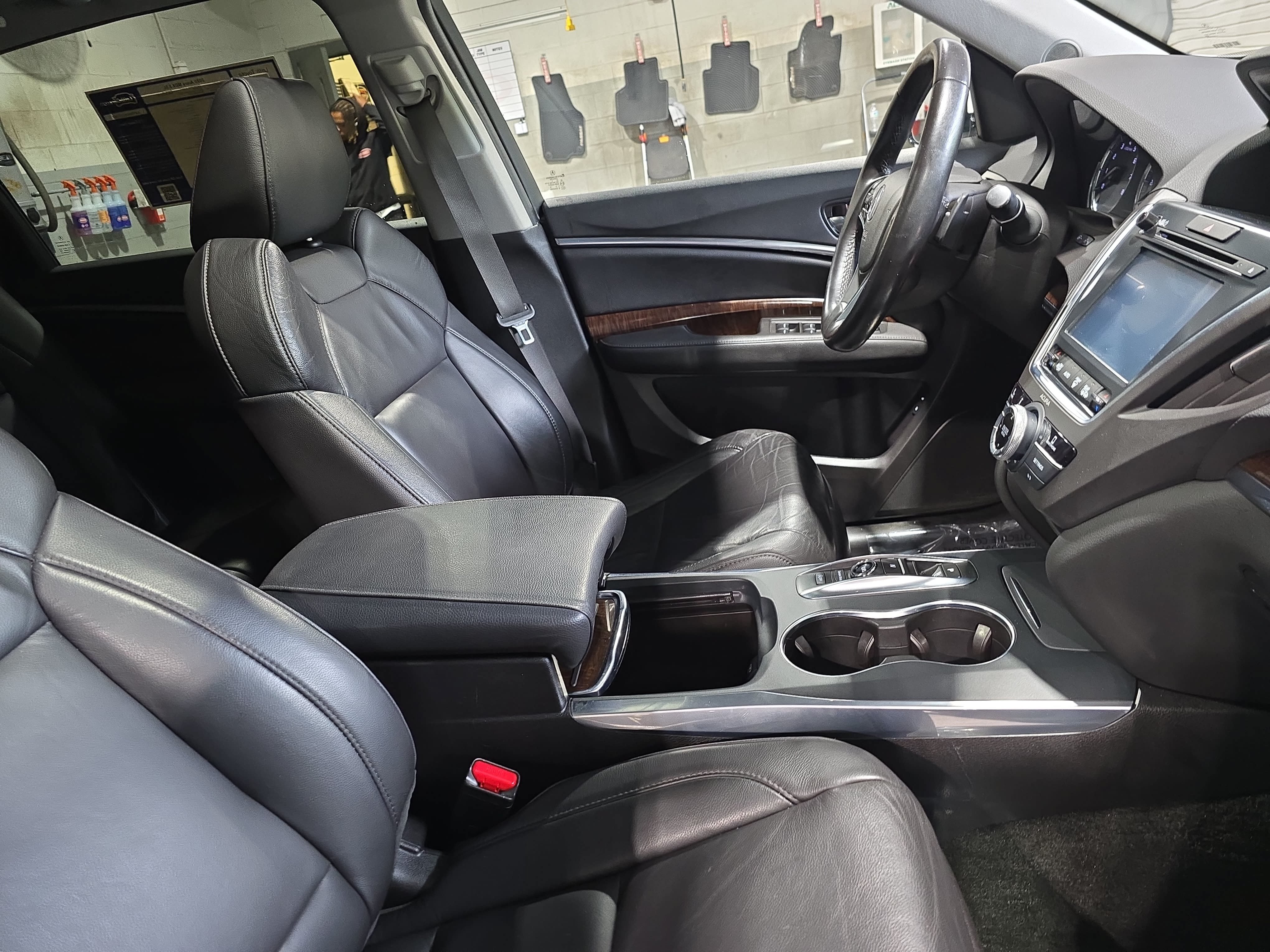 Used 2020 Acura MDX FWD image 6