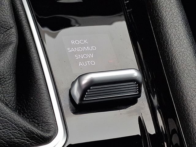 Used 2024 Jeep Compass Trailhawk image 23