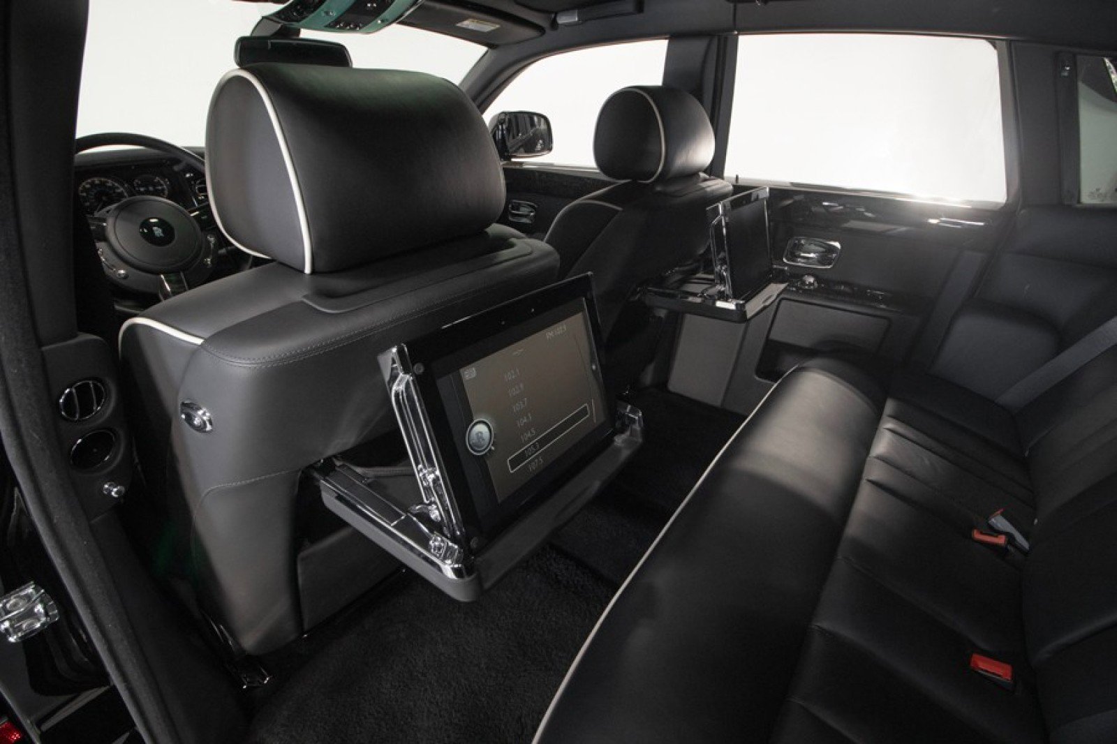 Used 2013 Rolls-Royce Phantom image 51