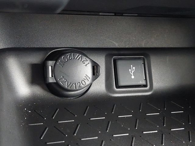 Certified 2022 Toyota RAV4 LE AWD/4WD image 23