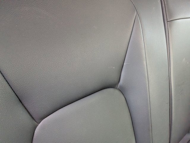 Used 2020 Jaguar F-PACE Premium image 16