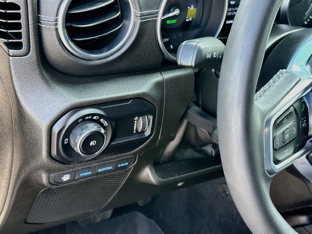 Certified 2023 Jeep Wrangler Unlimited Sahara w/ Cold Weather Group AWD/4WD image 11