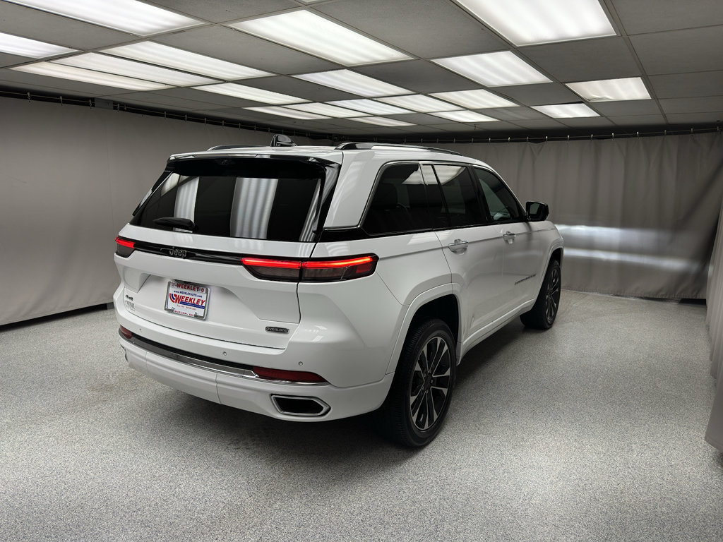 Used 2023 Jeep Grand Cherokee Overland w/ Adv Protech Group III AWD/4WD image 4