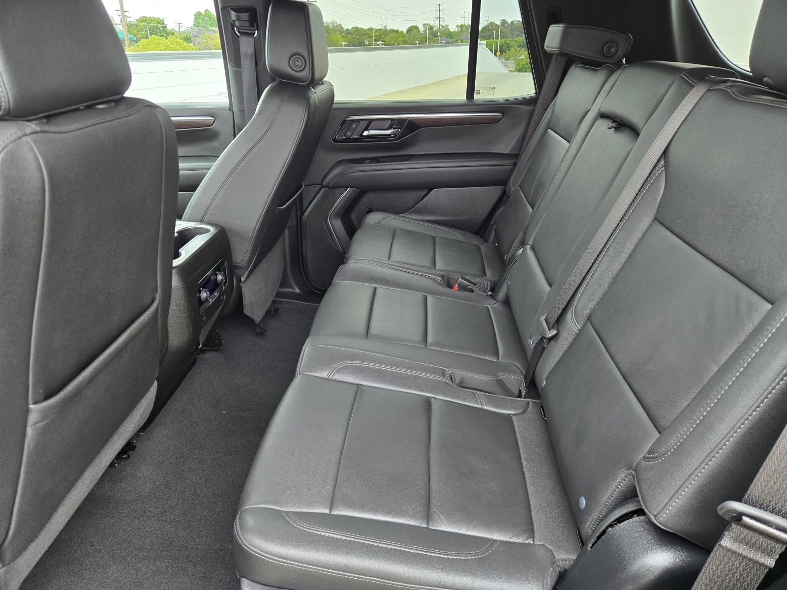 Used 2025 Chevrolet Tahoe LT AWD/4WD image 26