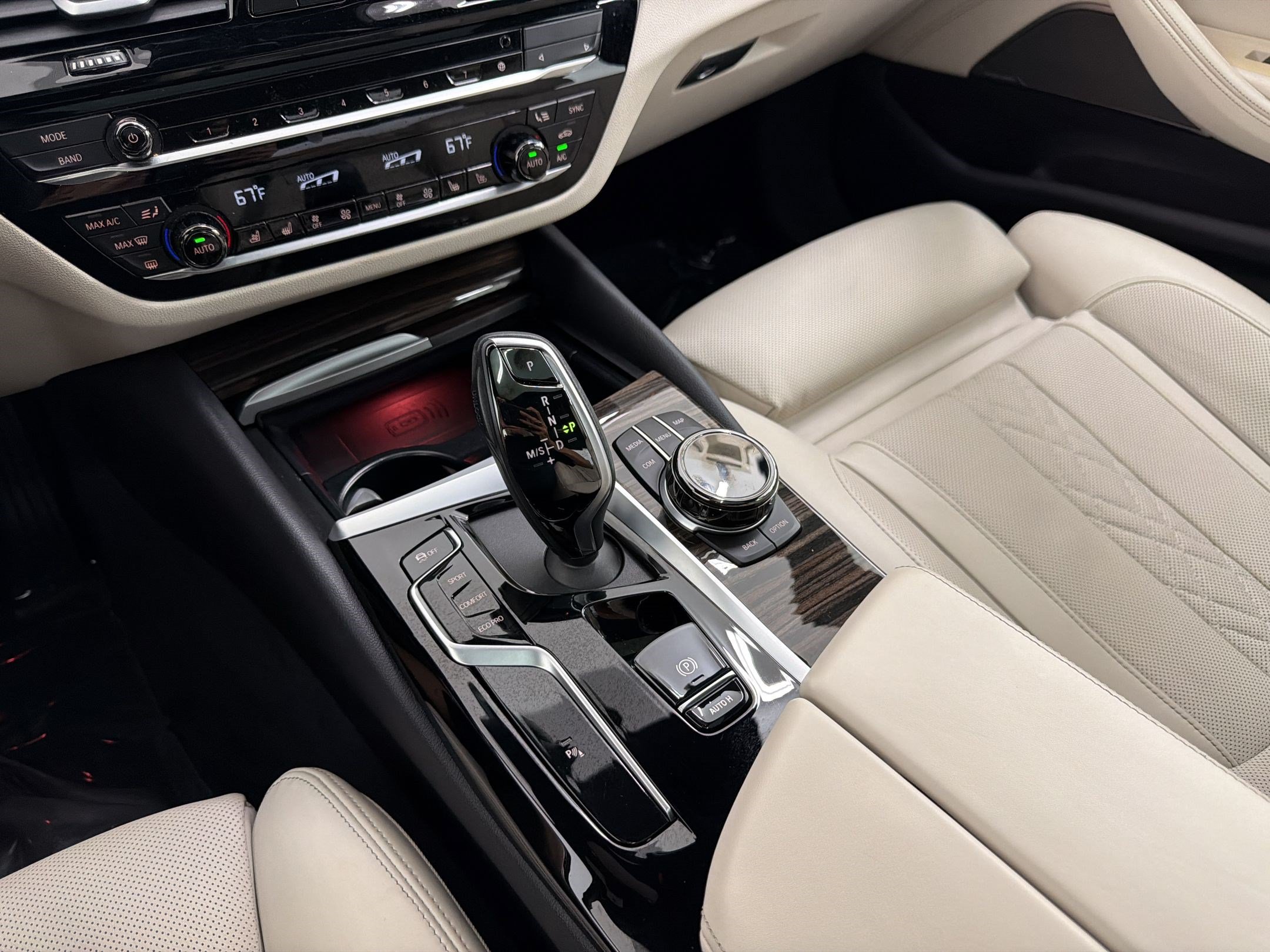 Used 2023 BMW 540i w/ Executive Package RWD image 17