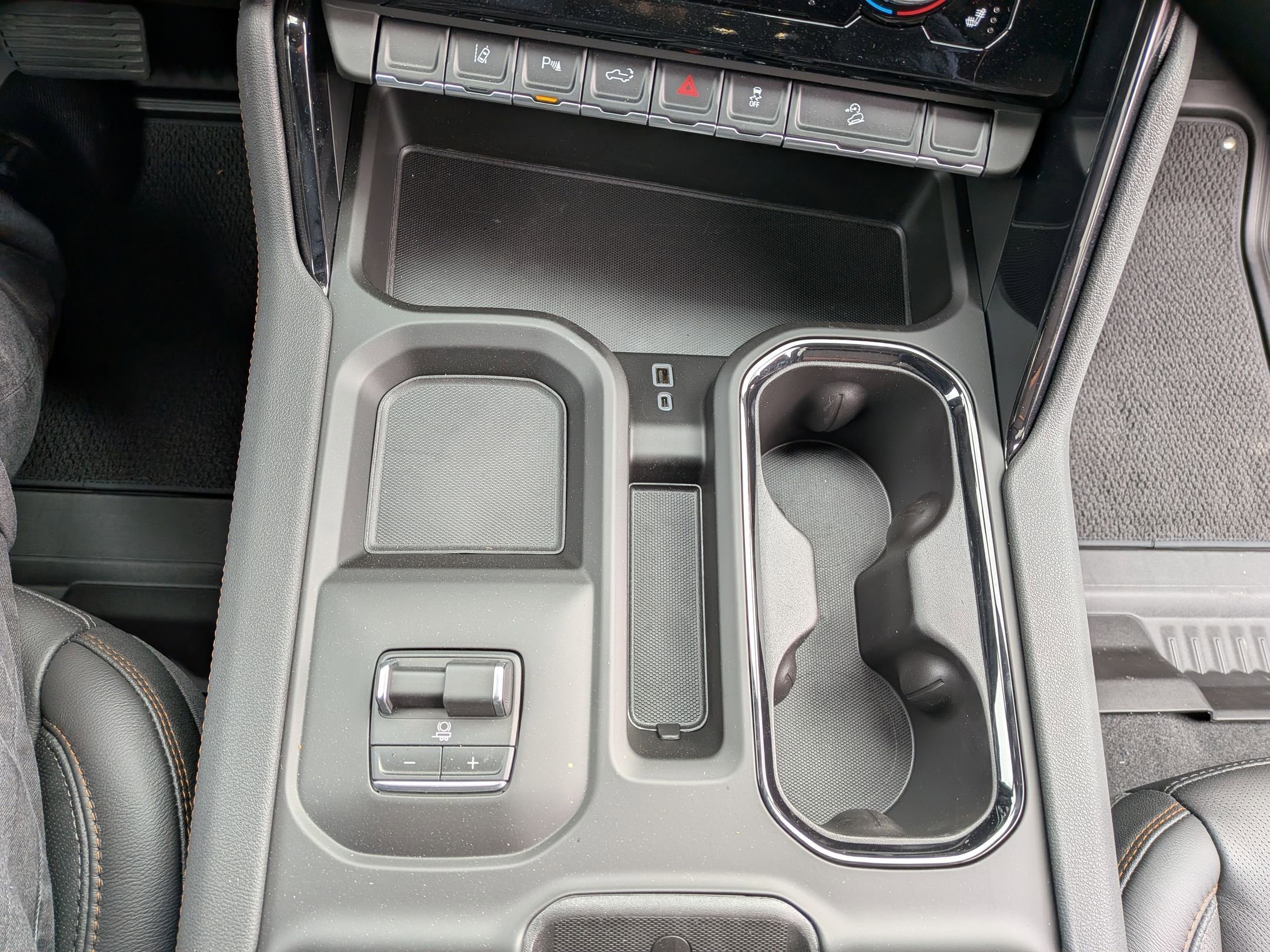 New 2026 GMC Sierra 2500 AT4 w/ AT4 Premium Plus Package image 14