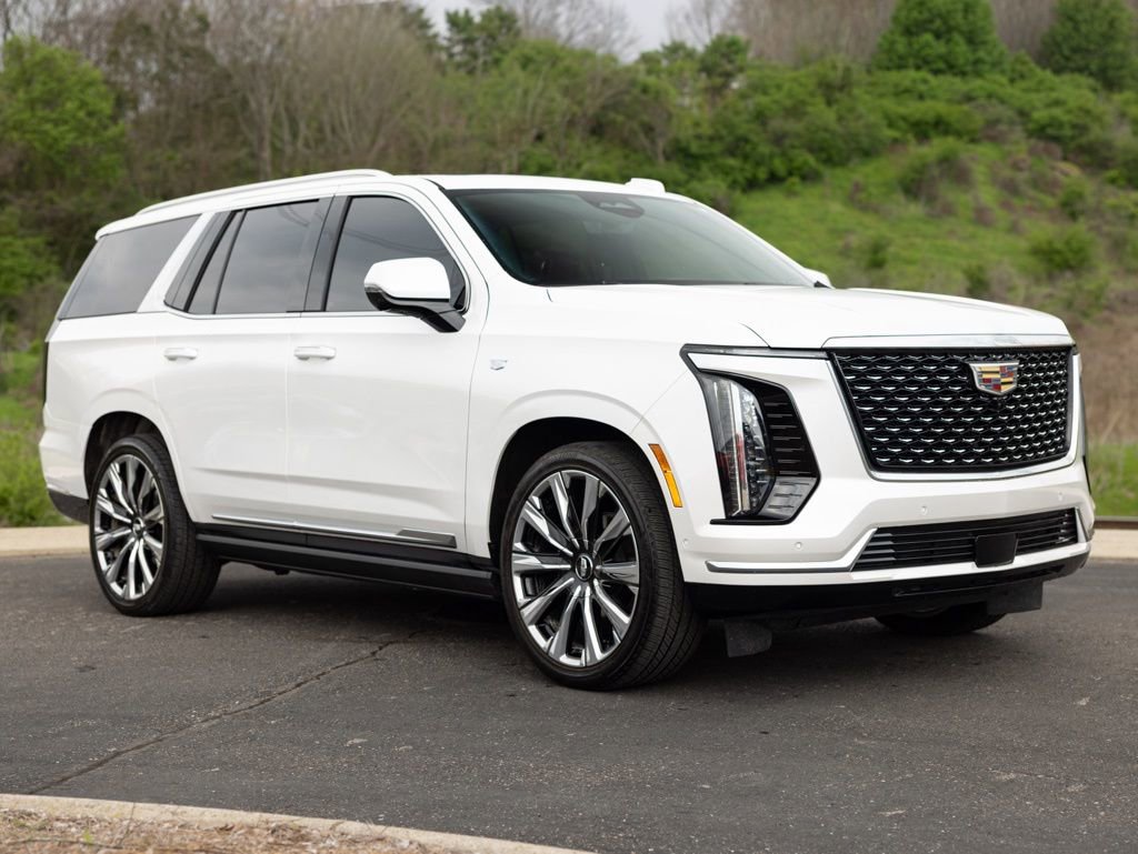 Used 2025 Cadillac Escalade Premium Luxury w/ Touring Package image 9