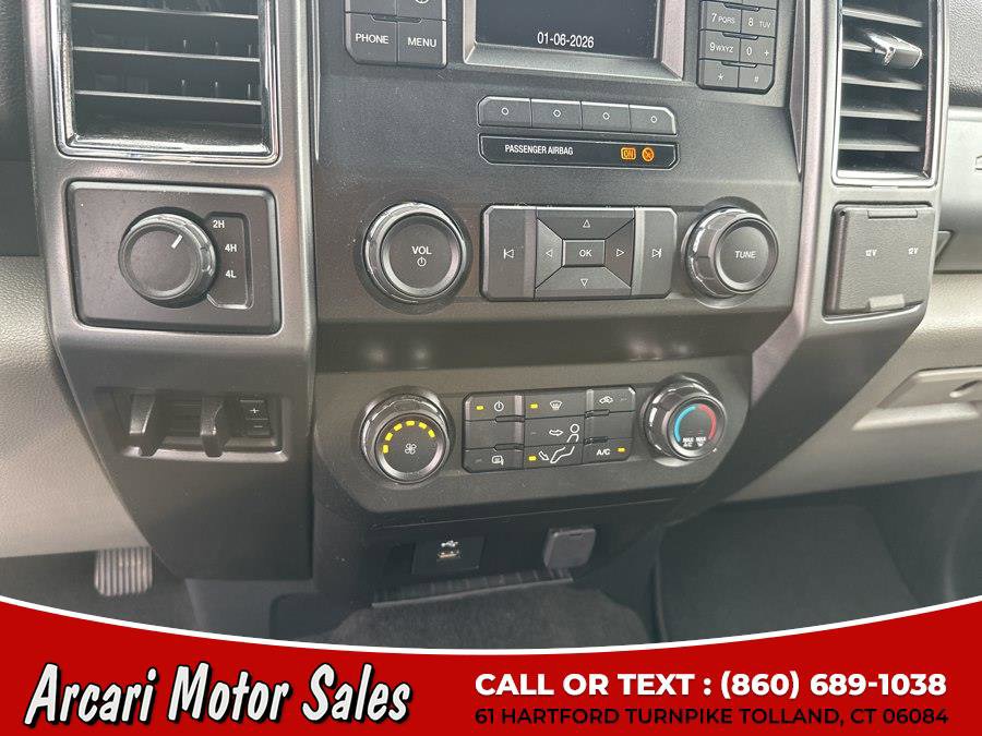 Used 2019 Ford F250 XLT w/ Snow Plow Prep Package image 23