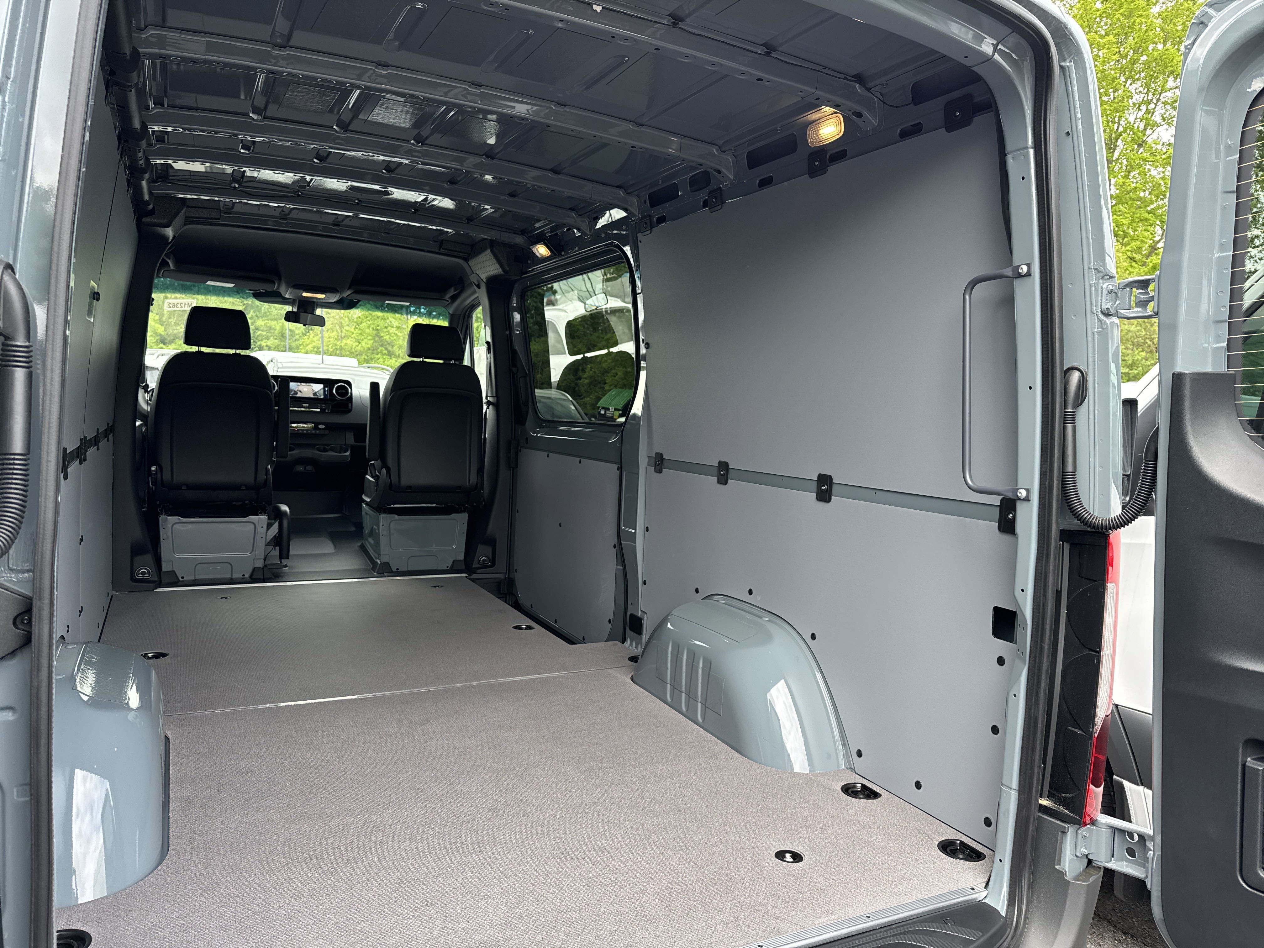 New 2025 Mercedes-Benz Sprinter 2500 image 24