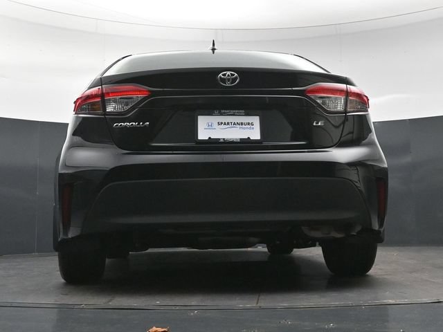 Used 2025 Toyota Corolla LE FWD image 30