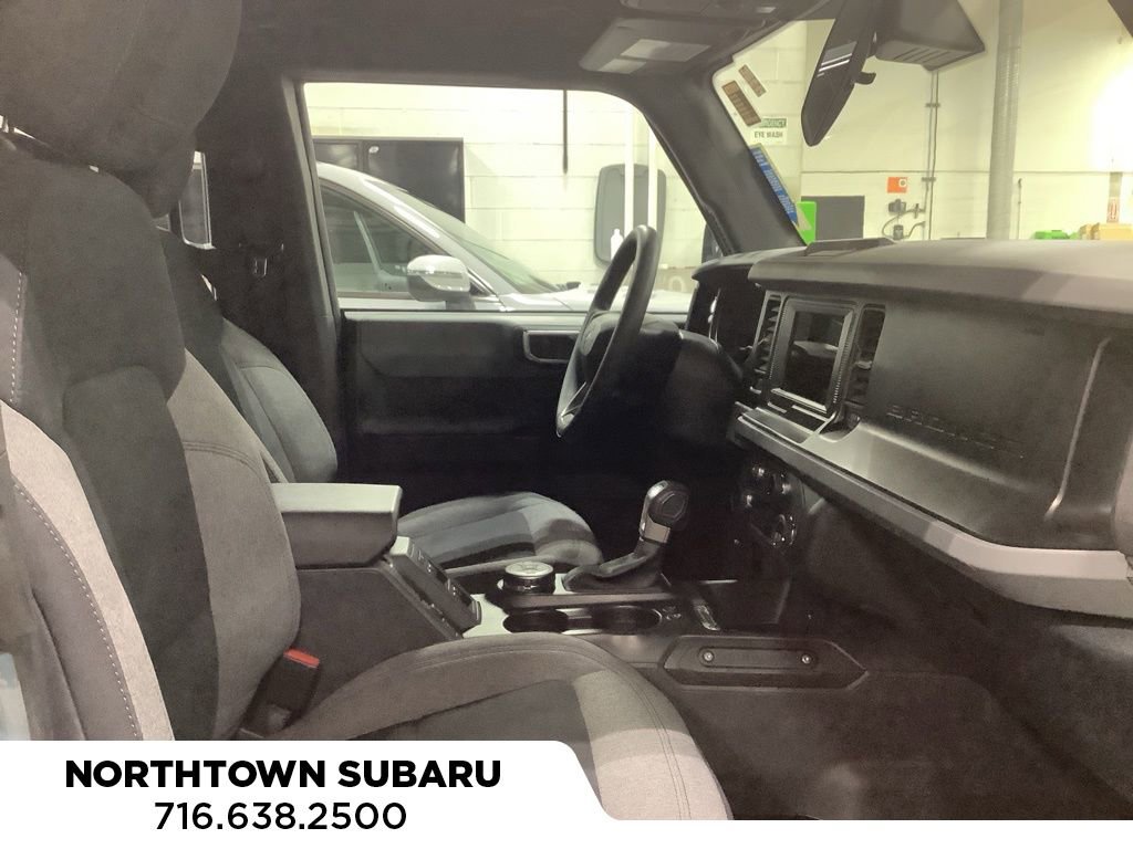 Used 2023 Ford Bronco 4-Door image 4