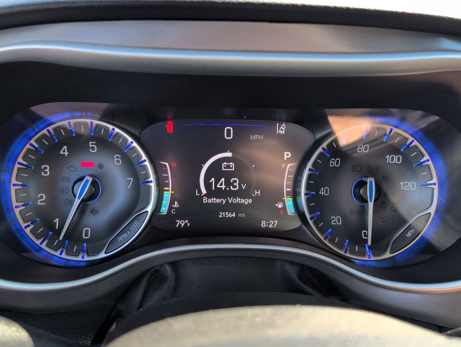 Used 2025 Chrysler Pacifica Select image 25