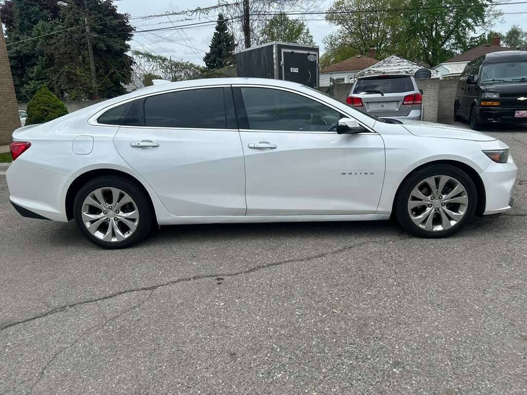 Used 2018 Chevrolet Malibu Premier FWD image 4