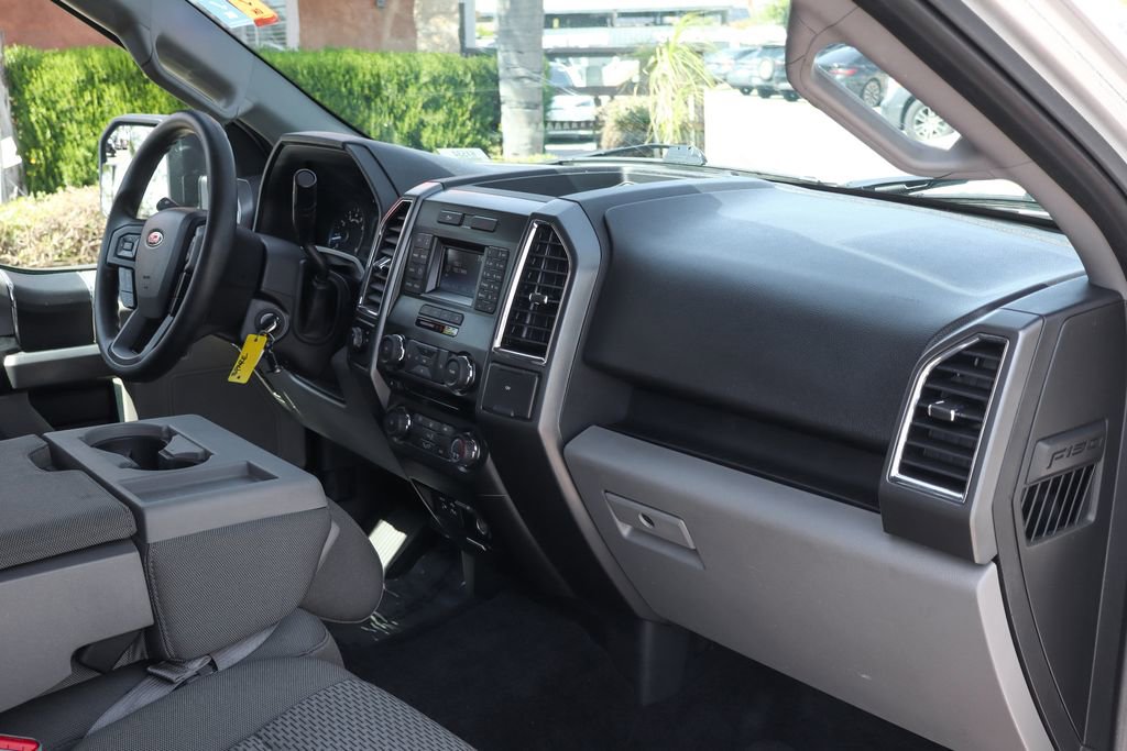Used 2015 Ford F150 XLT w/ Trailer Tow Package RWD image 41