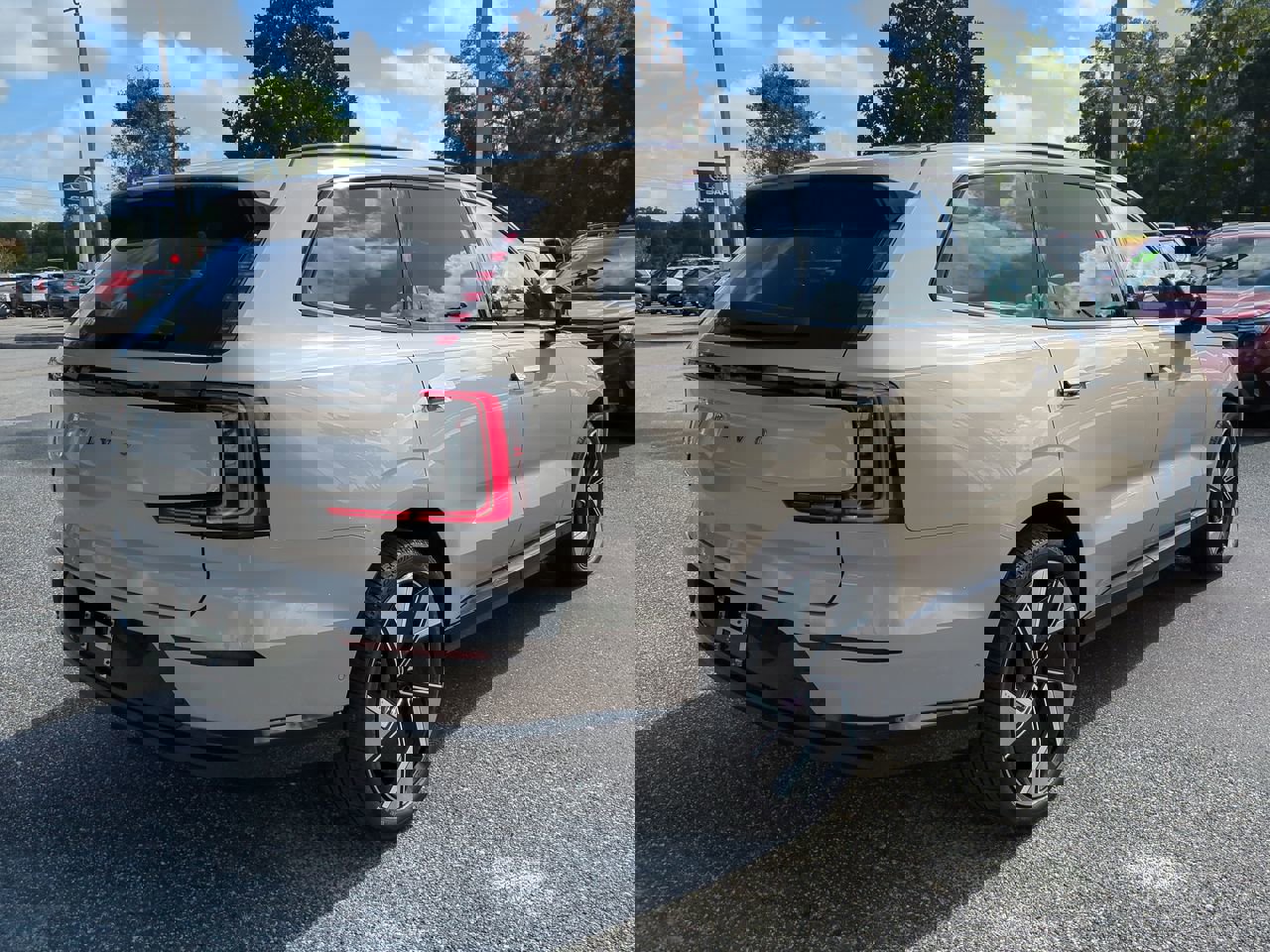 New 2025 Volvo EX90 Ultra image 4