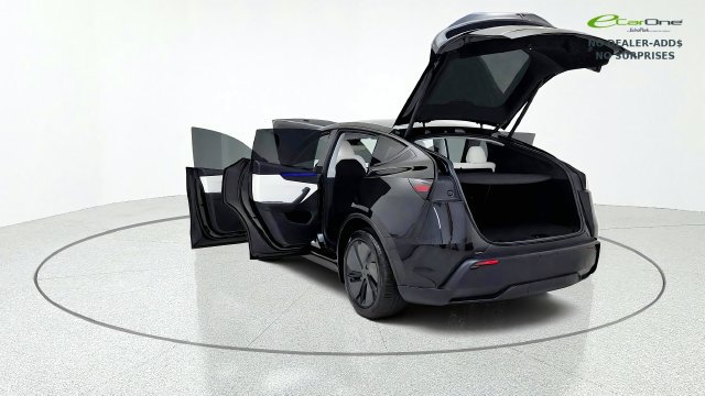Used 2026 Tesla Model Y 2WD image 17