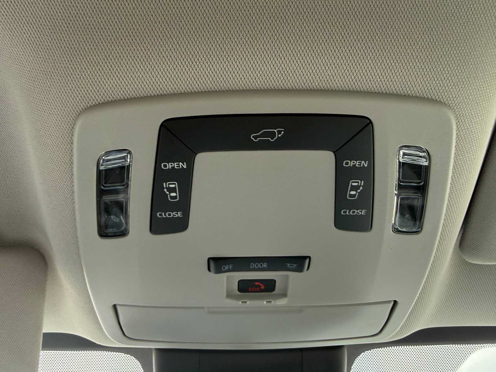 Certified 2026 Toyota Sienna LE AWD/4WD image 33