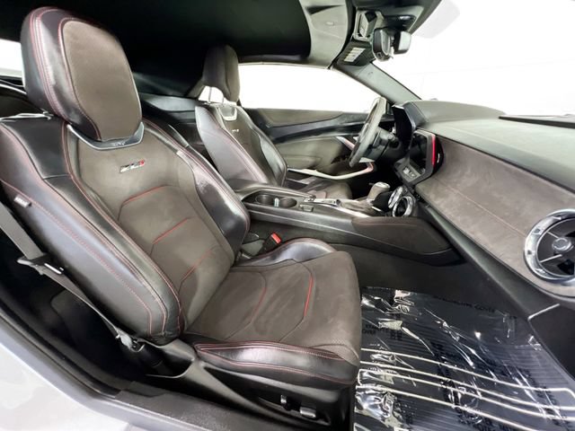 Used 2022 Chevrolet Camaro ZL1 RWD image 16