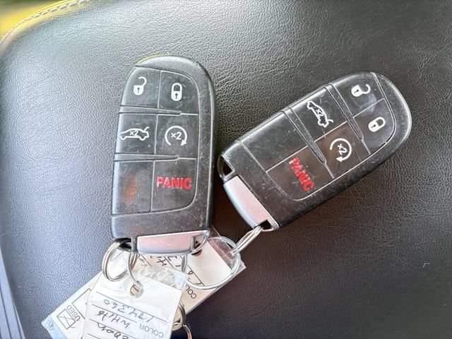 Used 2014 Chrysler 300 S RWD image 21