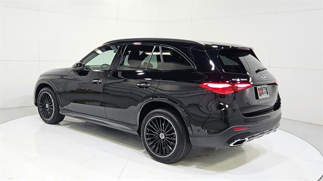 Used 2025 Mercedes-Benz GLC 300 image 7