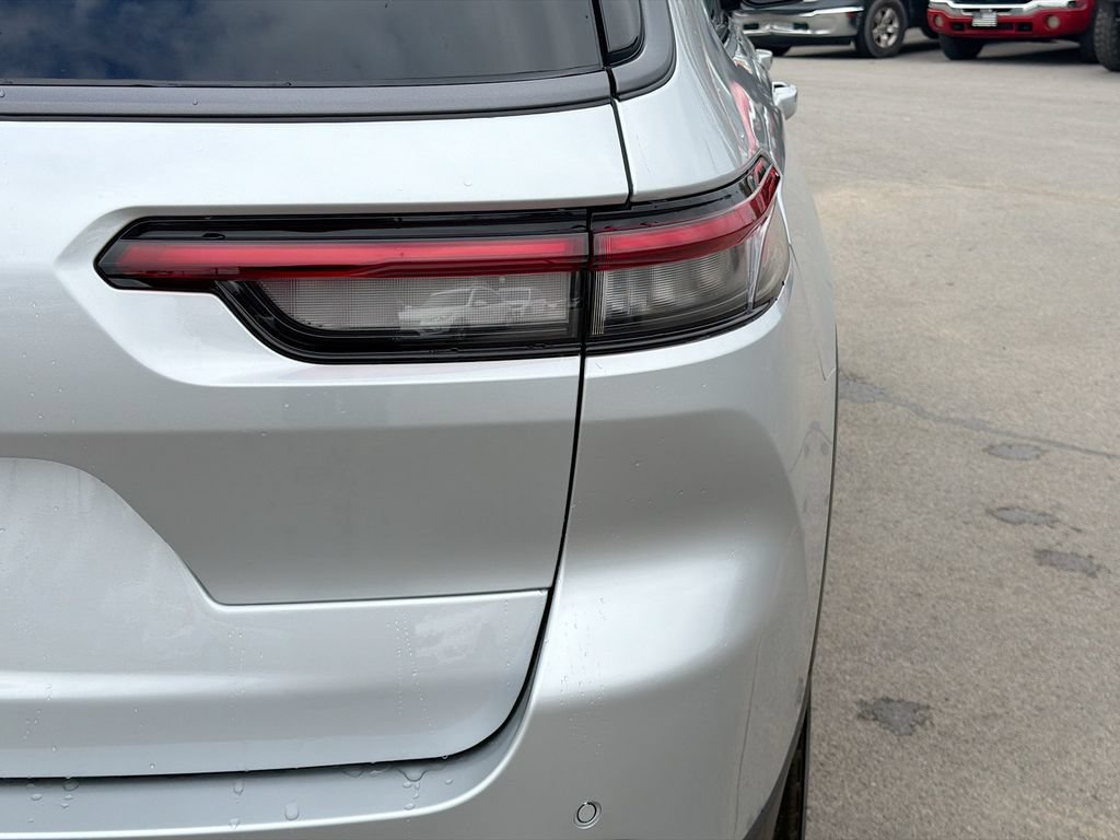 New 2026 Jeep Grand Cherokee L 4WD image 11