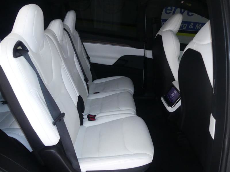 Used 2023 Tesla Model X AWD/4WD image 22