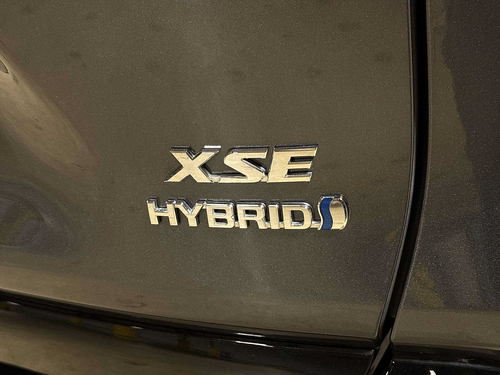 Used 2024 Toyota RAV4 XSE w/ Advanced Technology Package AWD/4WD image 28