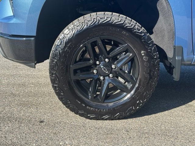 Certified 2024 Chevrolet Silverado 1500 Custom Trail Boss w/ LPO, Dark Essentials Package AWD/4WD image 10